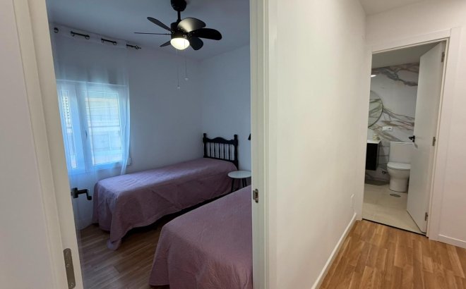 Resale - Apartment -
Torrevieja - Playa del Cura