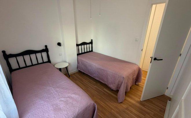 Resale - Apartment -
Torrevieja - Playa del Cura