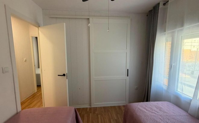 Resale - Apartment -
Torrevieja - Playa del Cura