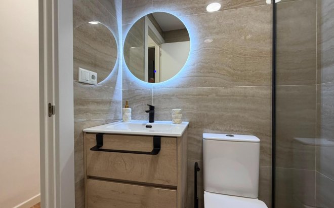 Resale - Apartment -
Torrevieja - Playa del Cura