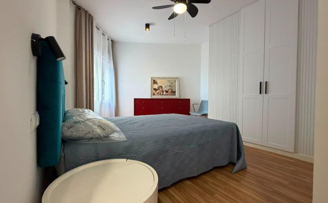 Resale - Apartment -
Torrevieja - Playa del Cura