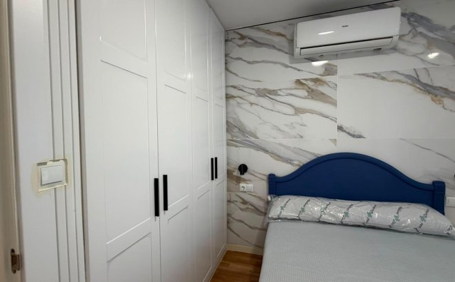 Resale - Apartment -
Torrevieja - Playa del Cura