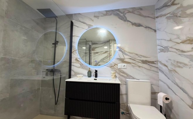 Resale - Apartment -
Torrevieja - Playa del Cura
