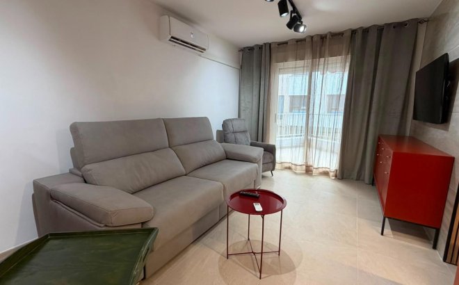 Resale - Apartment -
Torrevieja - Playa del Cura