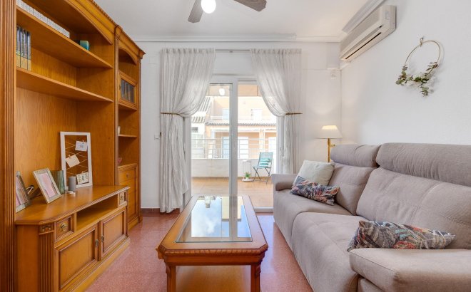 Herverkoop - Penthouse -
Torrevieja - Paseo Maritimo