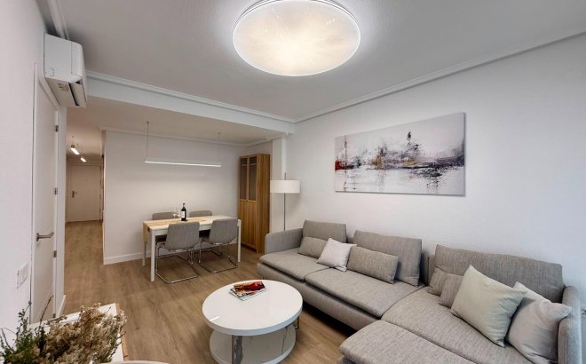 Resale - Penthouse -
Torrevieja - Habaneras