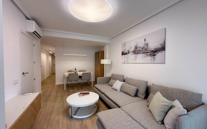 Resale - Penthouse -
Torrevieja - Habaneras