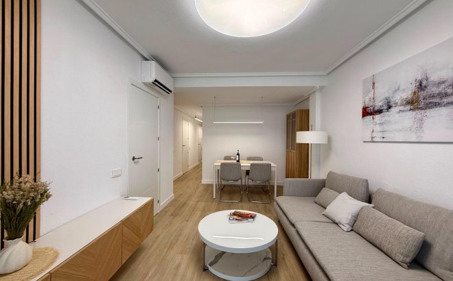 Resale - Penthouse -
Torrevieja - Habaneras