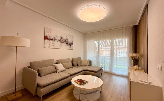 Resale - Penthouse -
Torrevieja - Habaneras