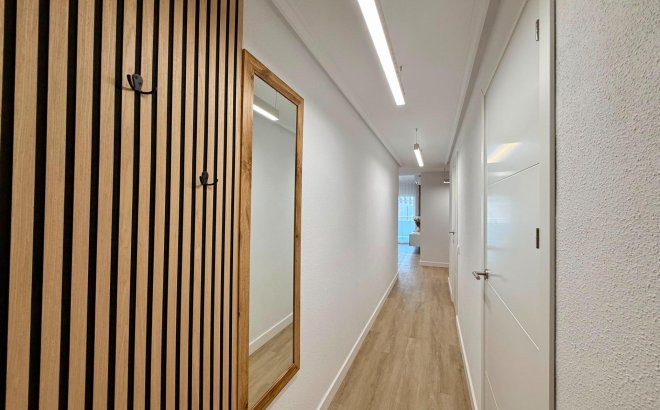 Resale - Penthouse -
Torrevieja - Habaneras