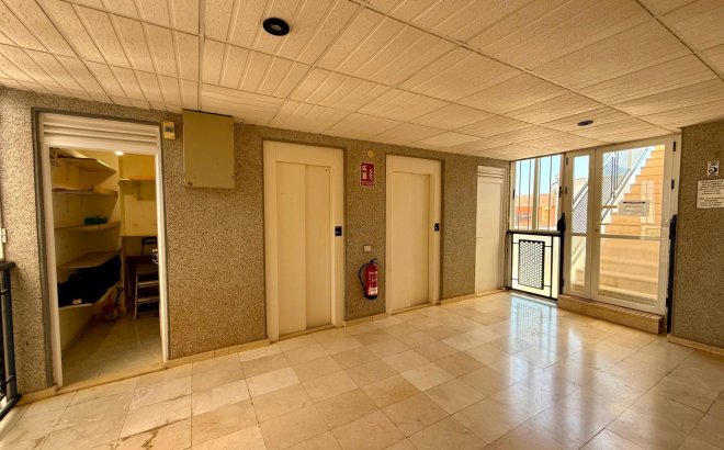 Resale - Penthouse -
Torrevieja - Habaneras