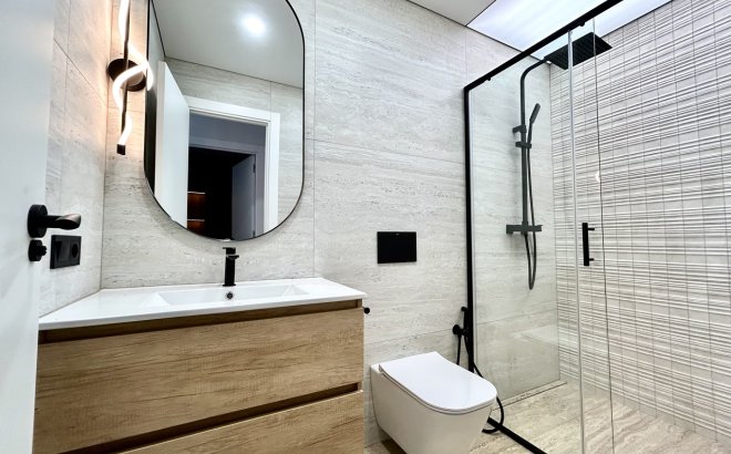 Resale - Apartment -
Torrevieja - Costa Blanca