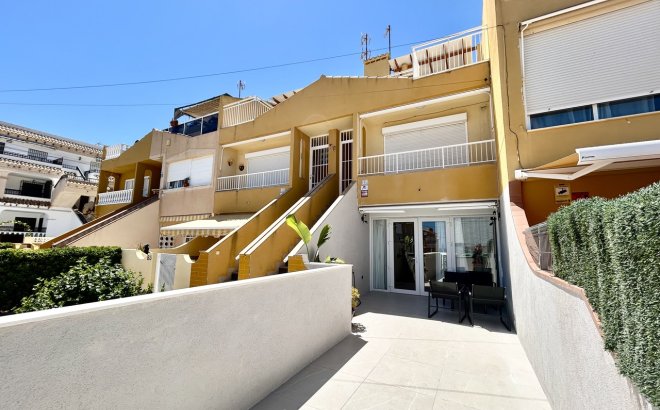 Resale - Apartment -
Torrevieja - Costa Blanca