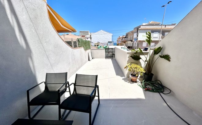 Resale - Apartment -
Torrevieja - Costa Blanca