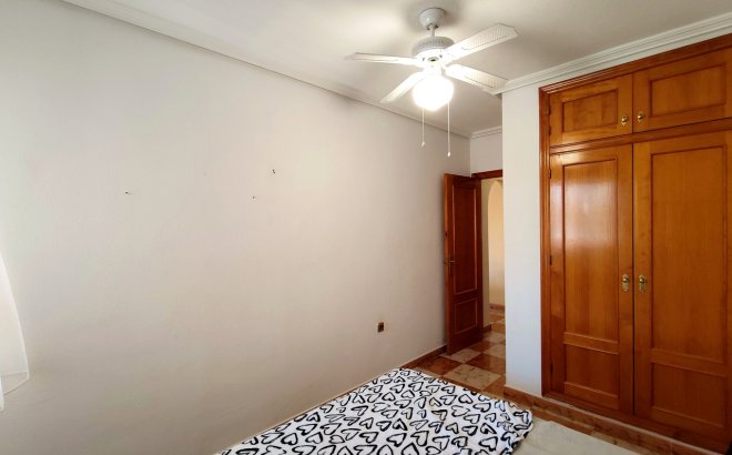 Resale - Apartment -
Villamartin - Costa Blanca