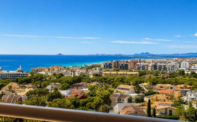 Resale - Apartment -
Orihuela Costa - Campoamor