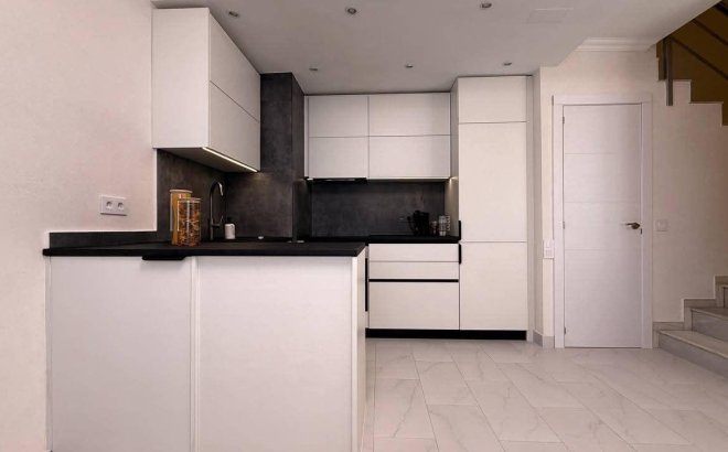 Resale - Town House -
Torrevieja - Calas Blanca