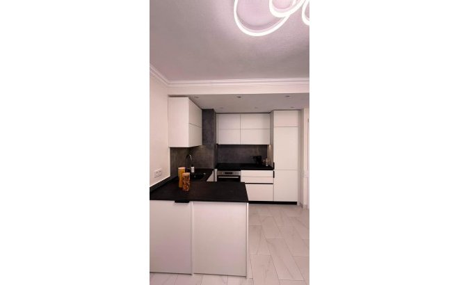 Resale - Town House -
Torrevieja - Calas Blanca