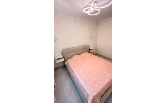 Resale - Town House -
Torrevieja - Calas Blanca