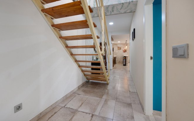 Resale - Town House -
Torrevieja - Centro
