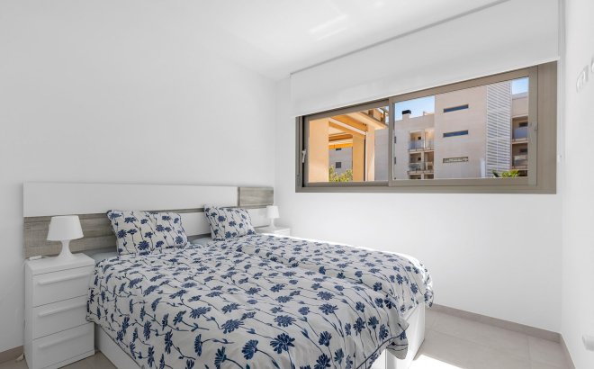 Revente - Appartement -
Orihuela Costa - Costa Blanca