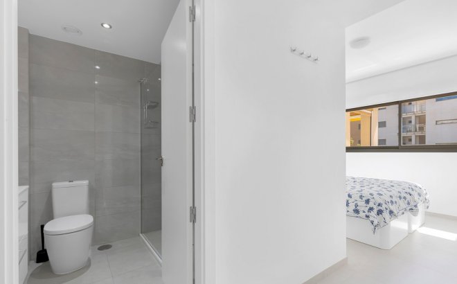 Revente - Appartement -
Orihuela Costa - Costa Blanca