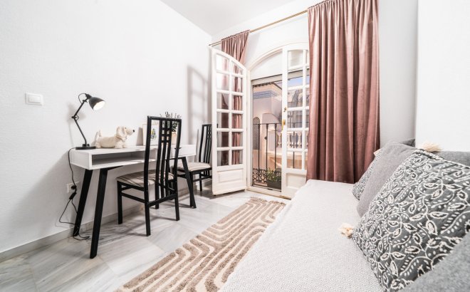 Resale - Apartment -
Torrevieja - Costa Blanca