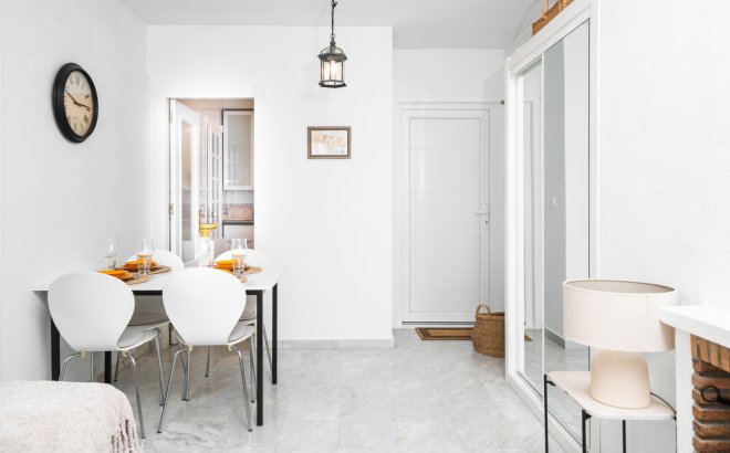 Resale - Apartment -
Torrevieja - Costa Blanca