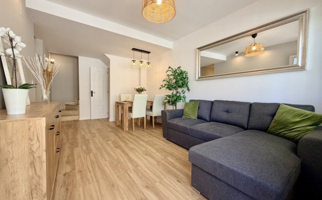 Resale - Town House -
Orihuela Costa - Costa Blanca