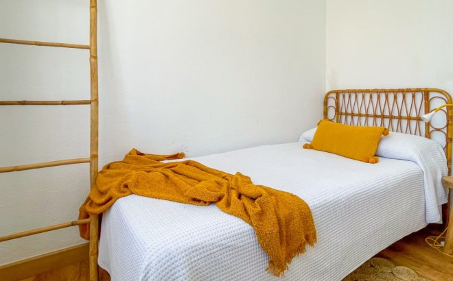 Resale - Town House -
Orihuela Costa - Costa Blanca