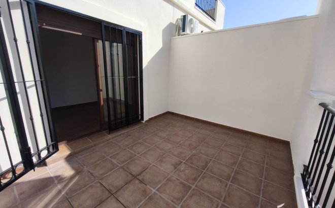 Resale - Town House -
La Finca Golf Resort - Inland