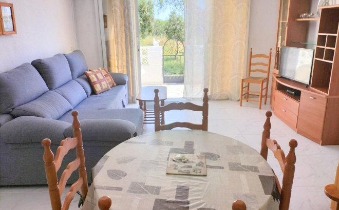 Resale - Bungalow -
Torrevieja - La Siesta - El Salado - Torreta