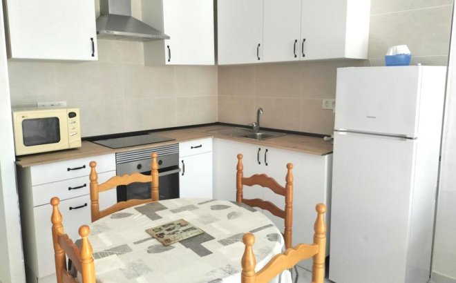 Resale - Bungalow -
Torrevieja - La Siesta - El Salado - Torreta