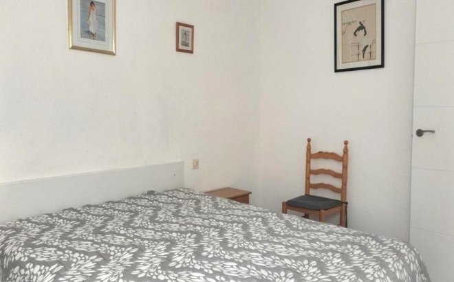 Resale - Bungalow -
Torrevieja - La Siesta - El Salado - Torreta