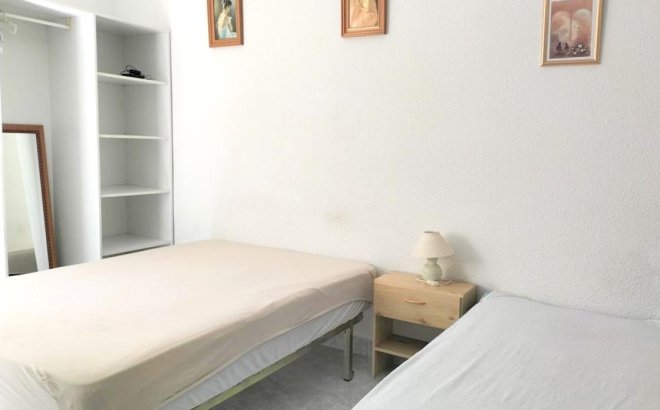 Resale - Bungalow -
Torrevieja - La Siesta - El Salado - Torreta