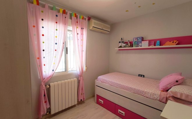 Resale - Town House -
Los Altos - Costa Blanca