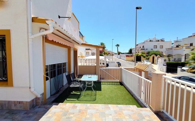Resale - Town House -
Los Altos - Costa Blanca