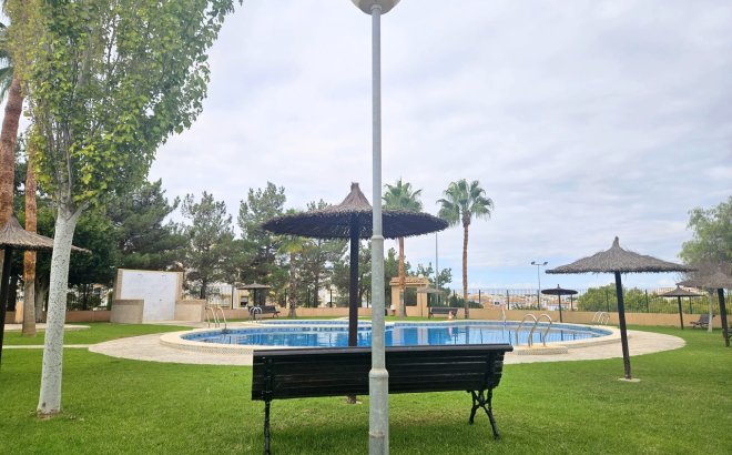 Resale - Town House -
Los Altos - Costa Blanca