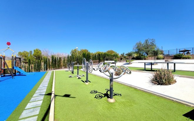 Resale - Town House -
Los Altos - Costa Blanca