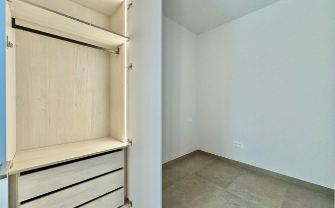Revente - Appartement -
Torrevieja - Habaneras