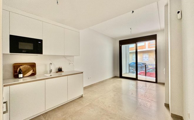 Revente - Appartement -
Torrevieja - Habaneras