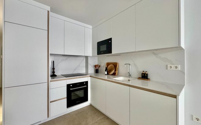 Revente - Appartement -
Torrevieja - Habaneras
