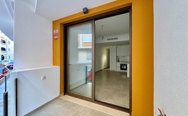 Revente - Appartement -
Torrevieja - Habaneras