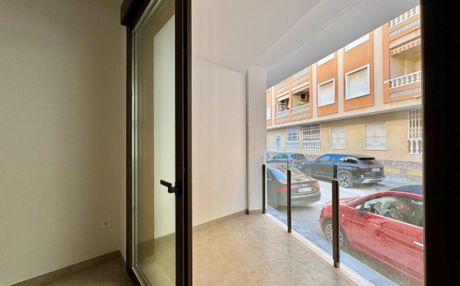 Revente - Appartement -
Torrevieja - Habaneras