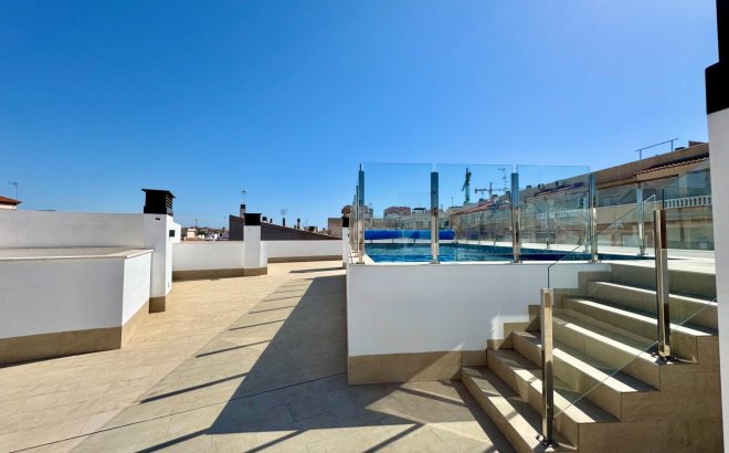 Revente - Appartement -
Torrevieja - Habaneras