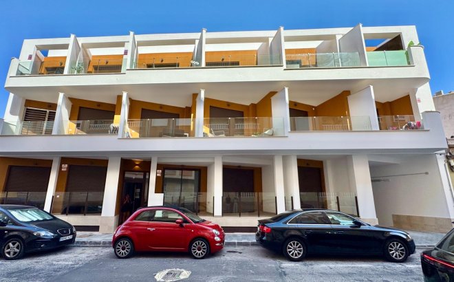 Revente - Appartement -
Torrevieja - Habaneras