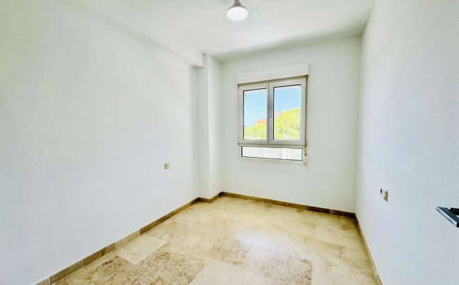 Resale - Apartment -
Orihuela Costa - Altos De Campoamor