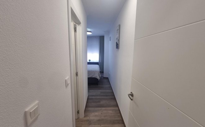 Resale - Apartment -
Torrevieja - Estacion De Autobuses