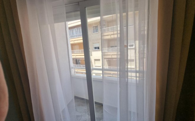 Resale - Apartment -
Torrevieja - Estacion De Autobuses