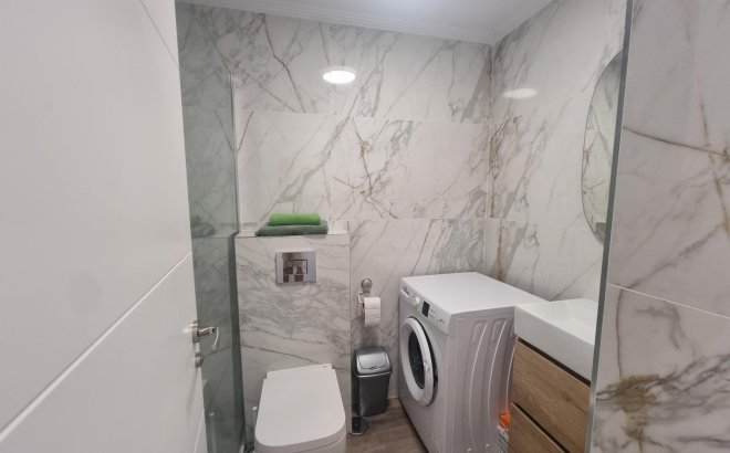 Resale - Apartment -
Torrevieja - Estacion De Autobuses